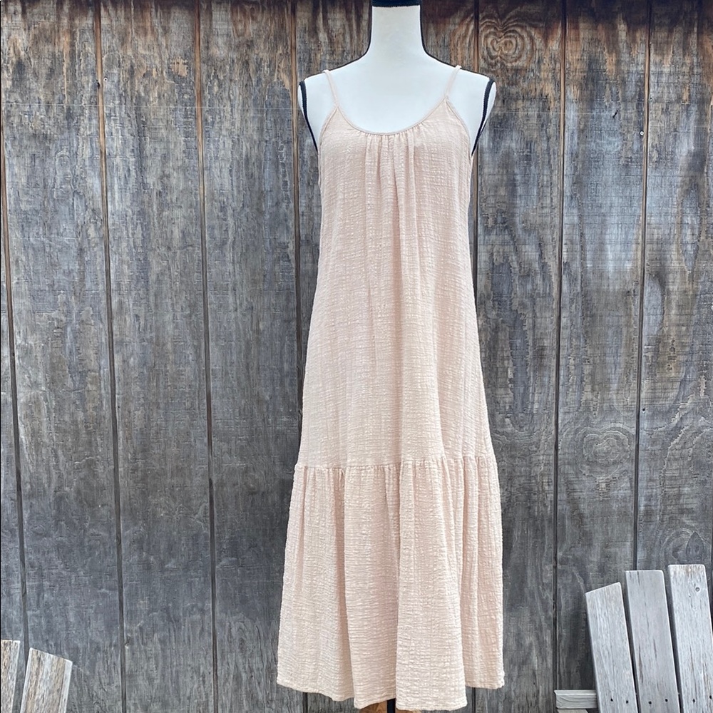 EUC HYFVE Open Back Cream Ruffle Hem Midi/Maxi Lined Dress Size Small Boho Chic